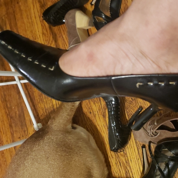 Fifth Avenue Square toes Heels - Picture 4 of 8